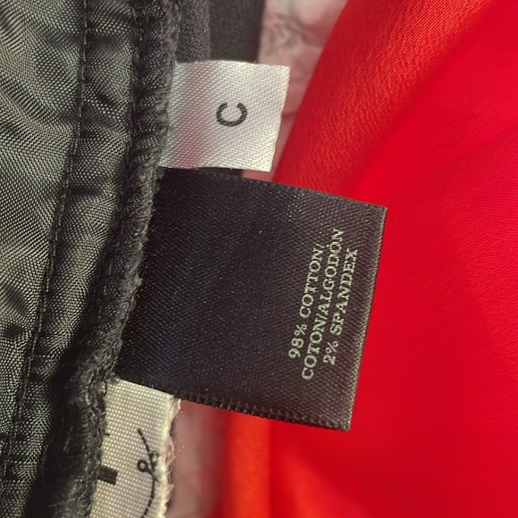 ANN TAYLOR Petite size 2  100% cotton black velvet hipster capri pant - Picture 10 of 13